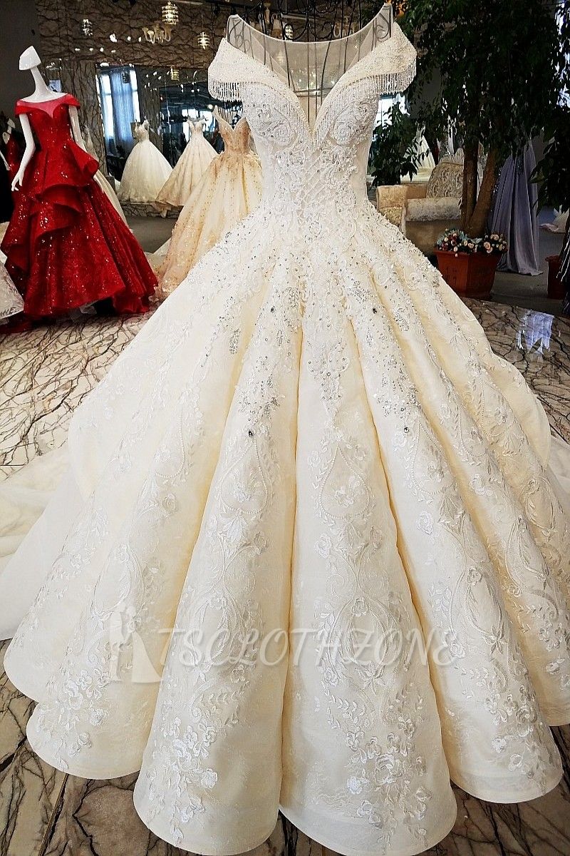 TsClothzone Affordable Jewel Off-the-shoulder A-line Wedding Dresses With Appliques Ivory Ruffles Lace Bridal Gowns On Sale