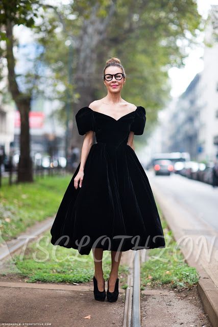 Moderne schulterfreie schwarze Prinzessin Abendkleid Reißverschluss Tee-Länge