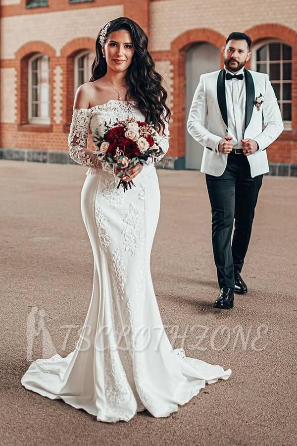 Stylish Off Shoulder Long Sleeves Meramid WEdding Gown with Lace Appliques