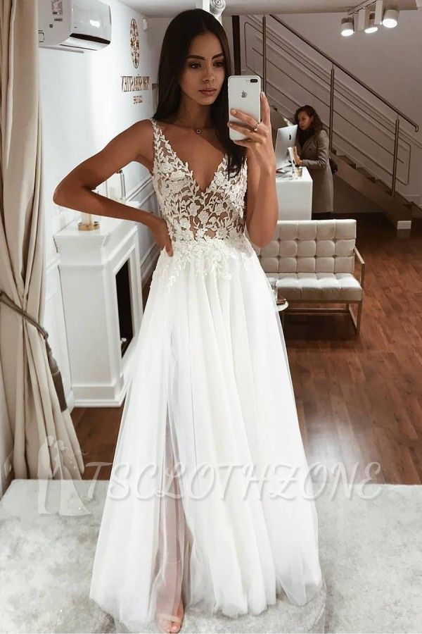 White V-neck Sleeveless Lace Tulle Beach Wedding Dress