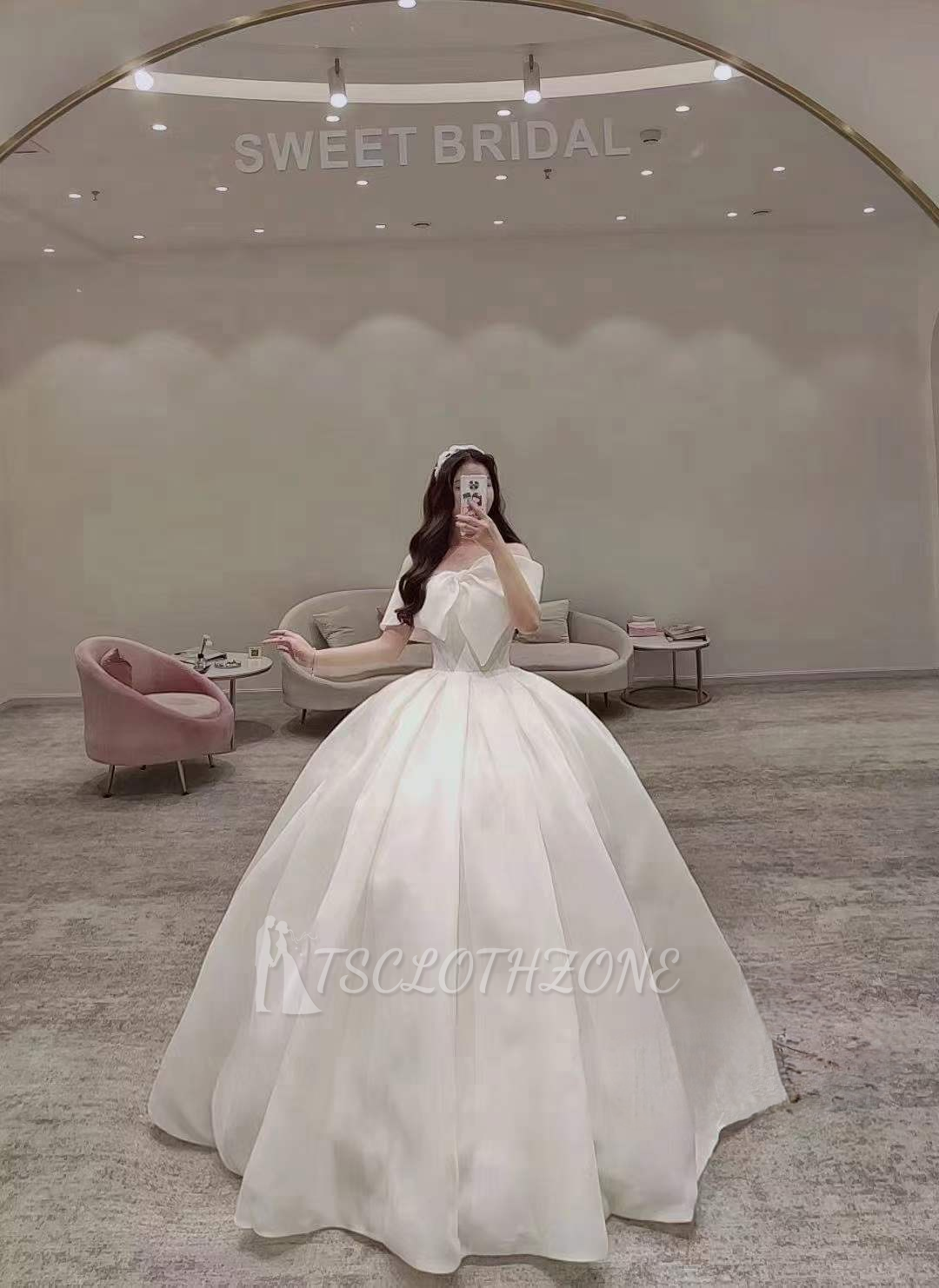 New Fashion Wedding Bride dress Featured bra pleated bow trim Short sleeve Palace wedding dress Elegant temperament Satin