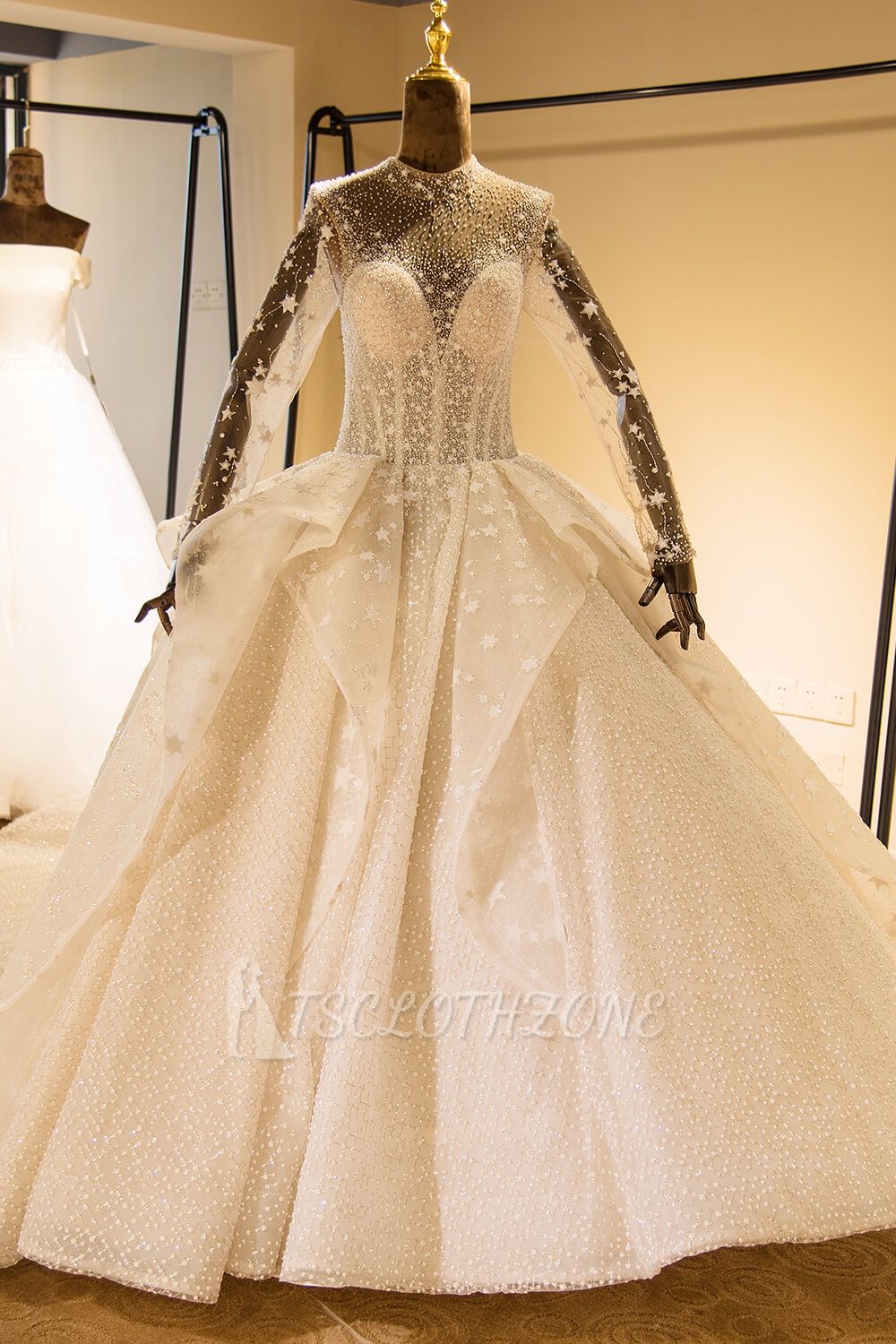 Elegantes, langärmliges, bördelndes, geschnürtes Tüll-Ballkleid-Hochzeitskleid