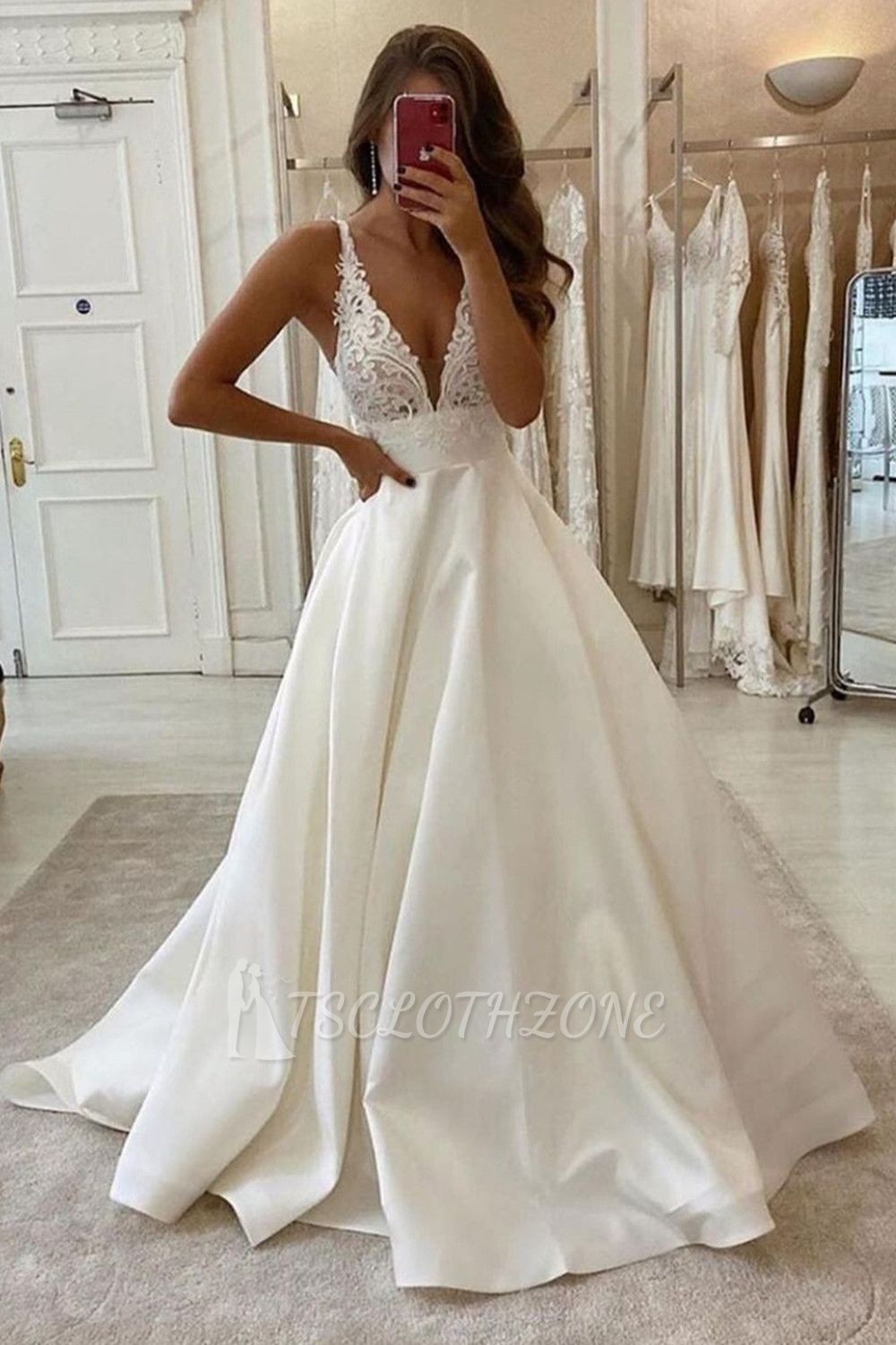 Elegant V-Neck Lace Wedding Dress A-line Sleeveless Dress for Brides
