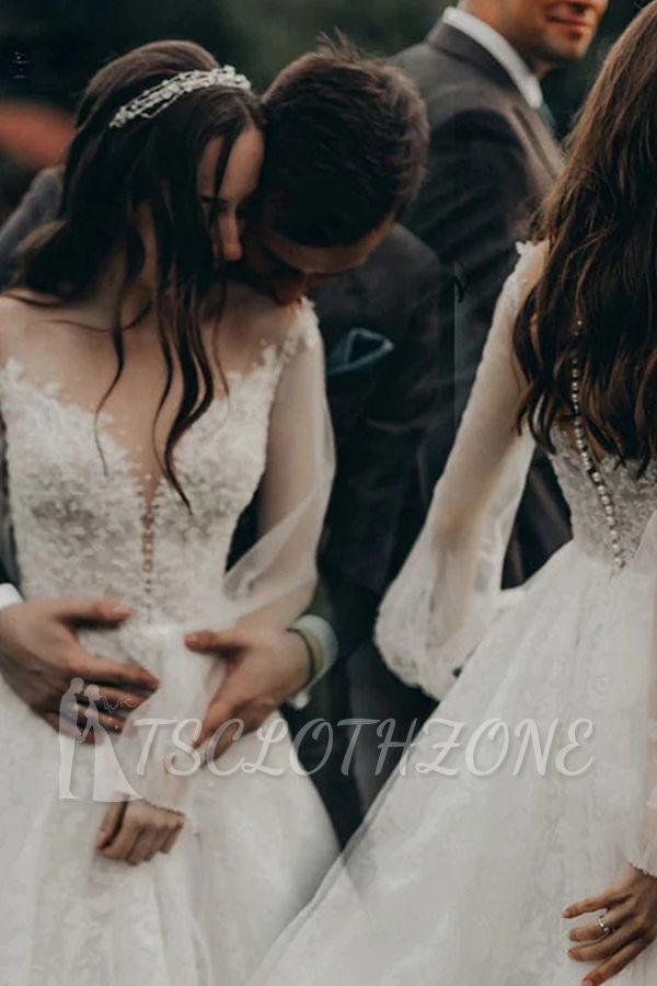Bateau Tulle A-Line Lace Long Sleeves Chapel Train White Wedding Dresses