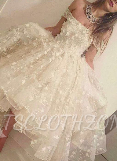 Romantische schulterfreie Brautkleider 2022 3D-Blumenapplikationen Hi-Lo-Abschlussballkleider