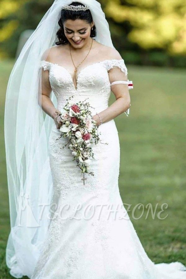 Schulterfreies, weißes Garten-Meerjungfrau-Brautkleid