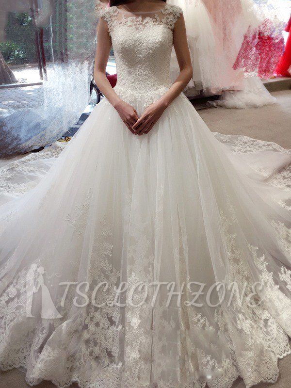 Sexy Spitzen Hochzeitskleid Bodenlang | Brautkleid Exklusiv Online Bestellen