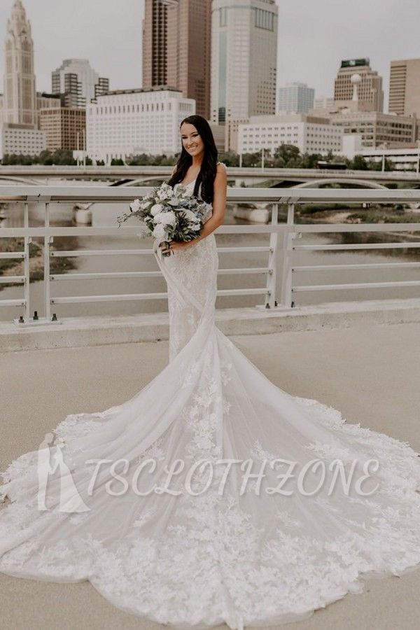 V-Neck Backless Mermaid Wedding Dress Tulle Lace Appliquéd Long Bridal Gown