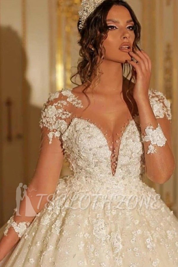 Cap sleeves V-neck Lace appliques Ball gown wedding dress