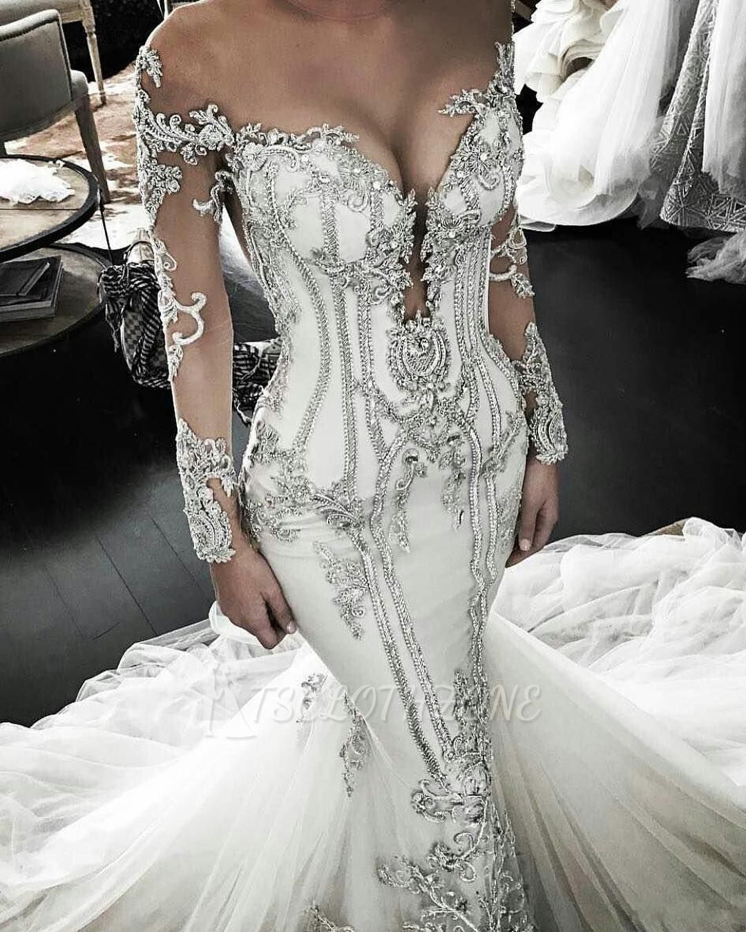 Vintage Appliques Mermaid Wedding Dresses | Off-the-Shoulder Long Sleeves Bridal Gowns