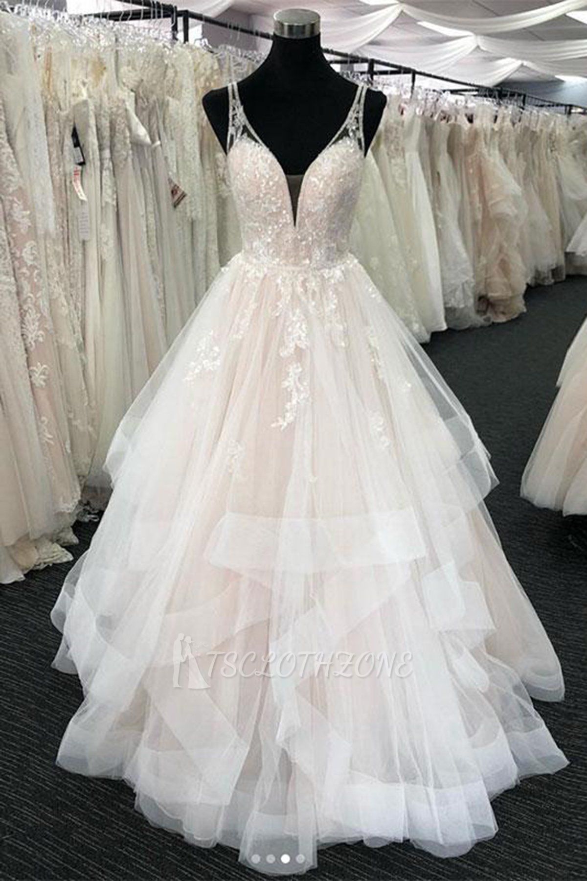 TsClothzone Elegantes Tüll-Hochzeitskleid mit V-Ausschnitt und offenem Rücken, lange Lagen-Brautkleider im Angebot