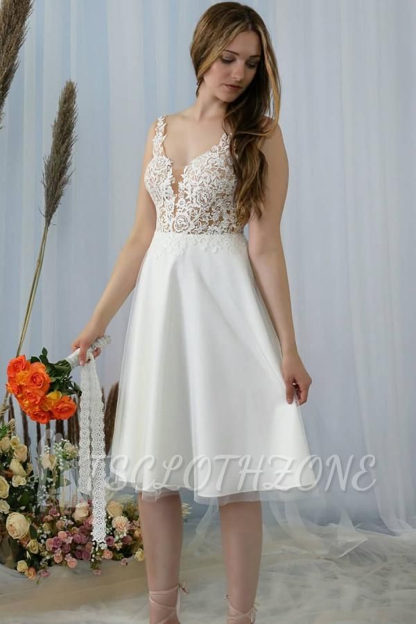 Stilvolles V-Ausschnitt Blumenspitze Kurzes Hochzeitskleid Ärmelloses Kleid für die Braut