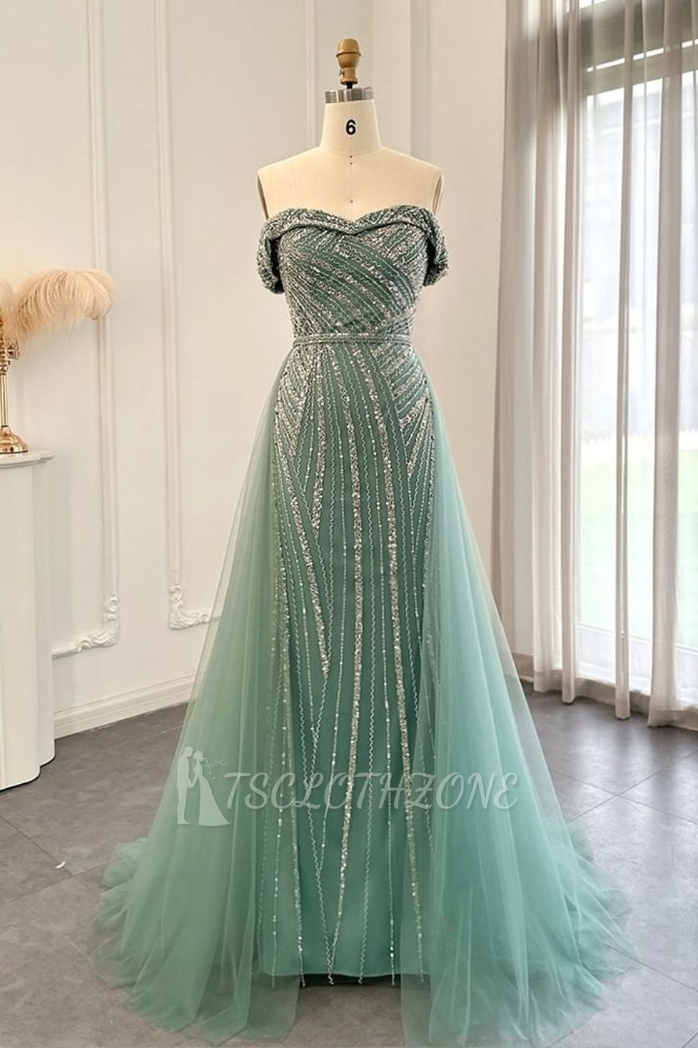 Charming Strapless Beading Mermaid Evening Dress Dubai Tulle Party Gown with Sweep Train