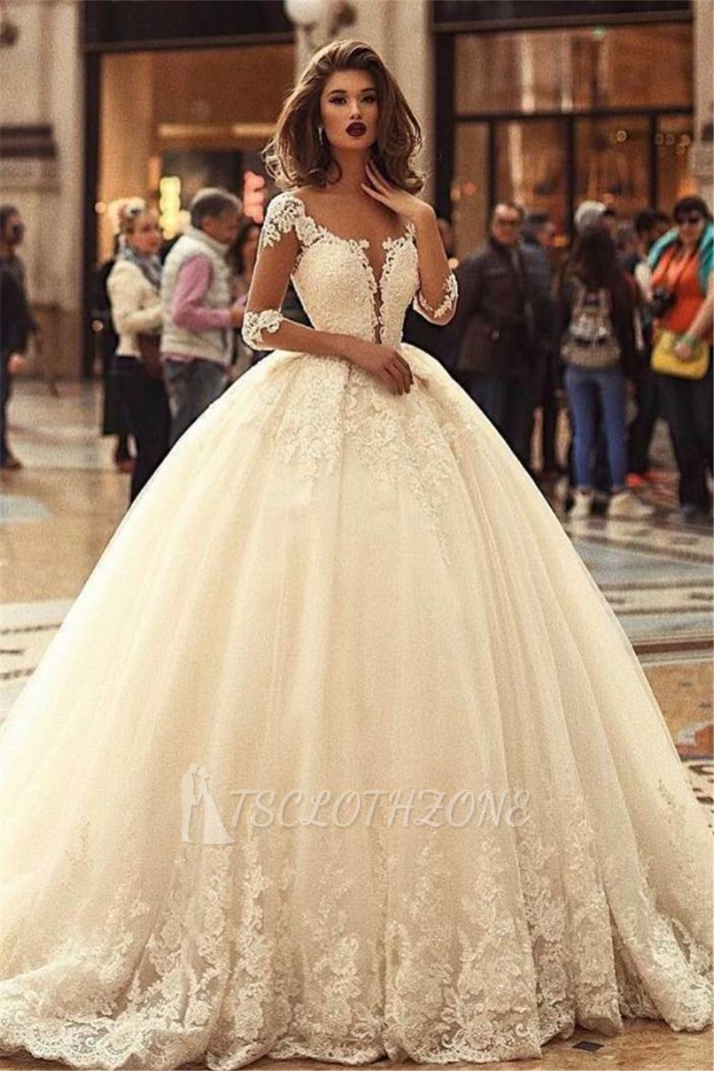 Ball Gown Court Train Appliques Tulle Wedding Dresses with Sleeves