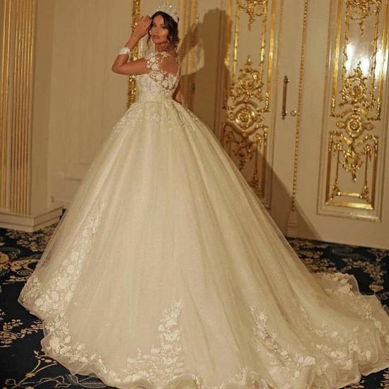 Cap sleeves V-neck Lace appliques Ball gown wedding dress_3