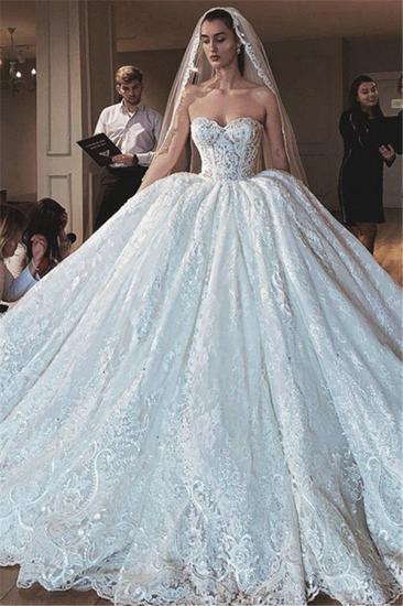 Glamorous Sexy Strapless Lace Appliques Ball Gown Wedding Dress