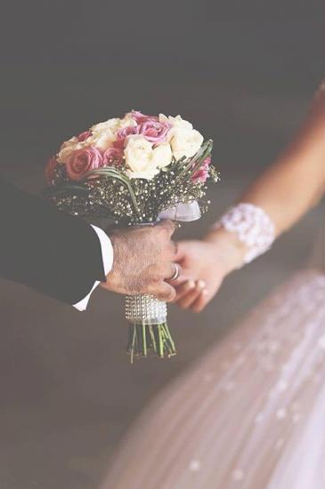 Luxuriöse, langärmlige, durchscheinende Tüll-Hochzeitskleider 2022 Perlen verzierte Ballkleid-Brautkleider_6