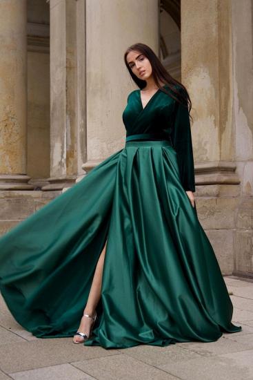 Stilvolles dunkelgrünes Abendkleid aus Samt in A-Linie mit Seitenschlitz