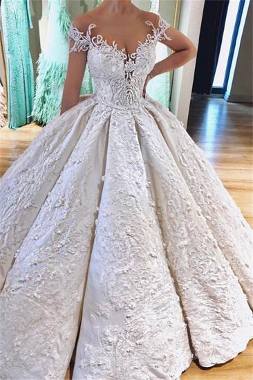 Luxus aus der Schulter V-Ausschnitt Spitze Applikationen Ballkleider Brautkleid