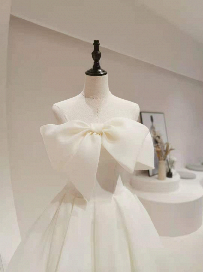 New Fashion Wedding Bride dress Featured bra pleated bow trim Short sleeve Palace wedding dress Elegant temperament Satin_3