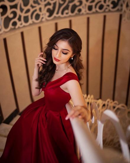 Elegantes rotes langes Abendkleid in A-Linie | Verträumtes Abschlussballkleid mit breiten Trägern_7