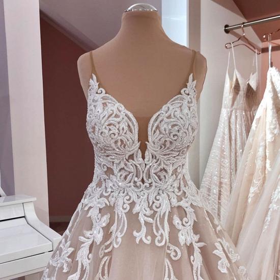 Romantic Tulle A-line Wedding Dress with 3D White Lace Appliques_5