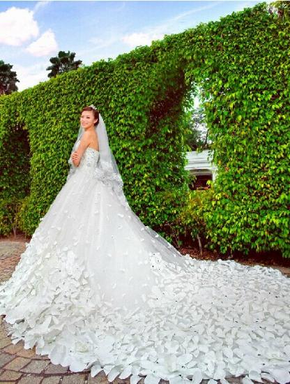 Gorgeous Sweetheart Crystal Wedding Dress Cathedral Train Flowers Bridal Gown_6