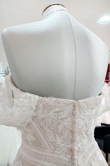 Stilvolles, schulterfreies Aline-Hochzeitskleid mit floralen Spitzenapplikationen, rückenfreies Brautkleid_5