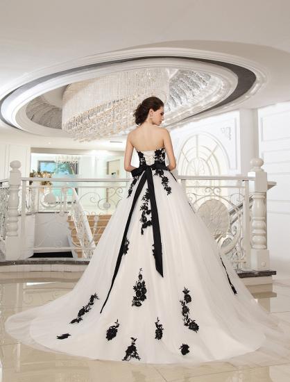 Chic Strapless Tulle Lace Wedding Dresses With Black Appliques_4