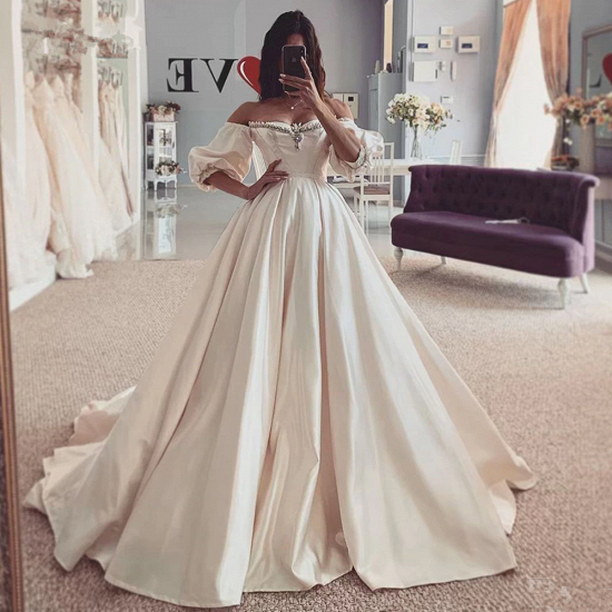 Off-the-shoulder Ivory 1/2 Sleeves Modern Ball Gown Wedding Dresses_2