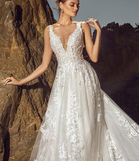 Chic Sleeveless V-Neck Wedding A-Line Tulle Bridal Dress with Lace Appliqués and Pockets_4