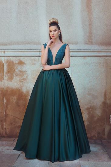 Dark Green A-Line Deep V-Neck Prom Dresses 2022 Ruffles Sleeveless Evening Gowns_2