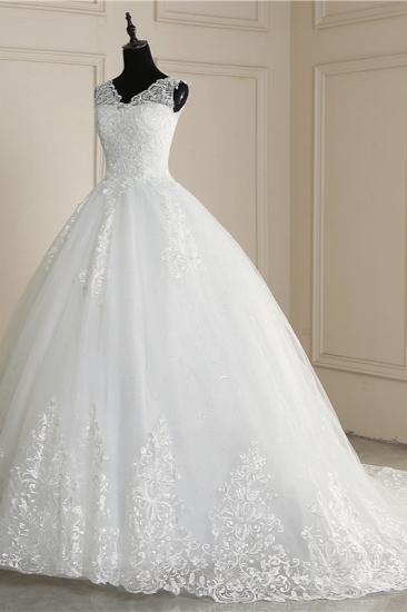 Elegant White V-neck Sleeveless Ball Gown Lace Wedding Dress_4
