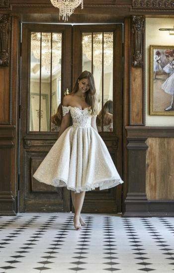 Fashion Off Shoulder Lace Applique Short Wedding Dress Sequin Sequin Bridal Dress_2