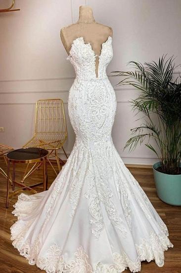 Sweetheart Plugging V-neck Mermaid White Bridal Gowns in Real Model with Lace Train