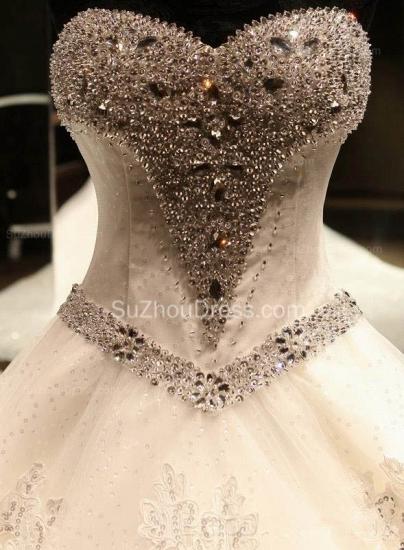 2022 Sweetheart Ballkleid Glänzende Brautkleider SpitzeApplique Gericht-Zug-Perlen-Hochzeitskleid mit Bowknot_4