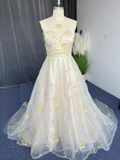 Exquisite A-line Flower Strapless Tulle Prom Dress_3