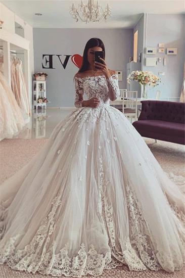 Gorgeous Off Shouldr Long Sleeve Lace Appliques Floor Length Ball Gowns_1