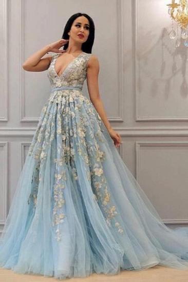 Elegant V-Neck Sleeveless Tulle Evening Dress with Floral Pattern