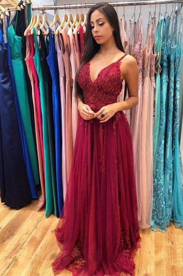 Burgundy Spaghetti Strap V-neck A-line Prom Dresses with Lace Appliques