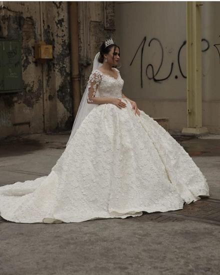 Wunderschönes V-Ausschnitt 3D Blumenspitze Brautkleid mit langen Ärmeln Brautkleid_2