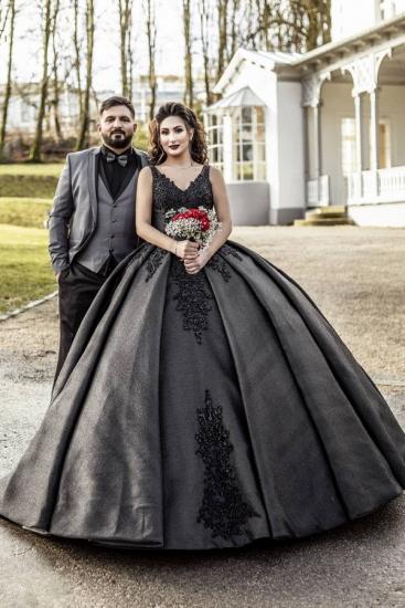 Sleeveless A-line Satin Ball Gown Black Lace Appliques_1