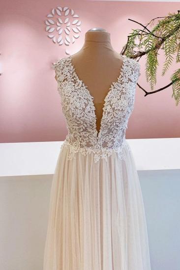 Simple wedding dresses V neckline | Wedding fashions with lace_3