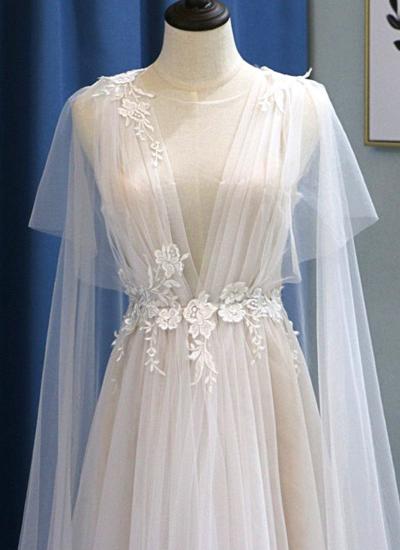 TsClothzone Glamouröses weißes Tüll-Strand-Hochzeitskleid mit V-Ausschnitt A-Linie Blumen-Brautkleider im Angebot_4