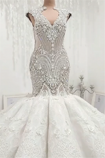 Luxuriöse ärmellose Applikationen Strass Meerjungfrau Hochzeit Brautkleider