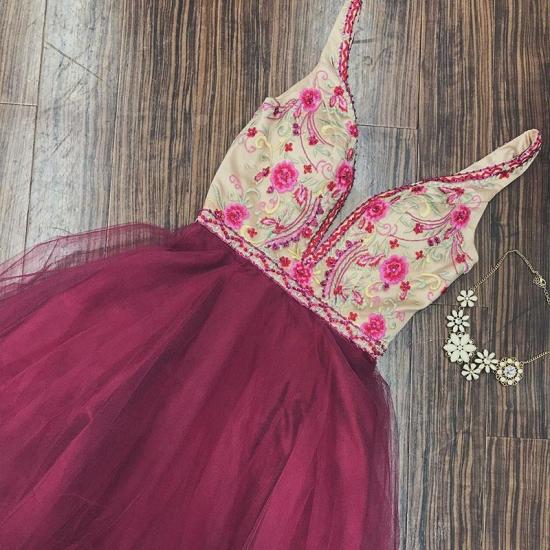 2022 Glamouröse kurze Abiballkleider mit V-Ausschnitt | Ärmelloses Blumen-Hoco-Kleid mit offenem Rücken_6