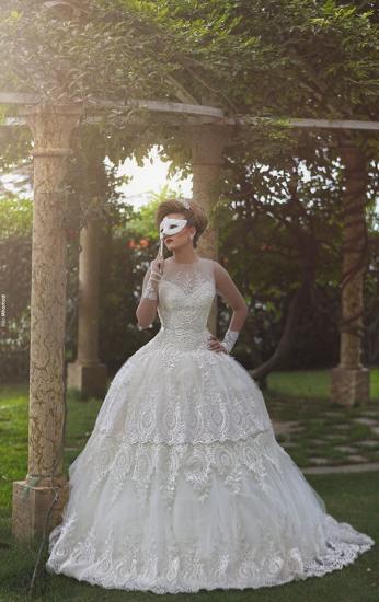 Gorgous Beading Lace Ball Gown 2022 Wedding Dress New Arrival Bridal Gown with Long Train_1