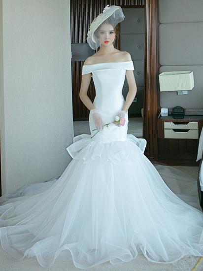 Plus Size Mermaid Wedding Dresses Off Shoulder Tulle Polyester Short Sleeve Bridal Gowns with Court Train