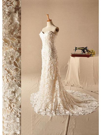Formal Mermaid Wedding Dresses Strapless Lace Sleeveless Bridal Gowns with Court Train_2